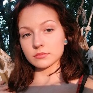 Meet your Posher, Jade